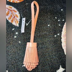 SOLD Portland Leather goods QUARTZ pom tassel